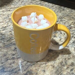 Hot Coco scented Hand board candle, in coffee mug